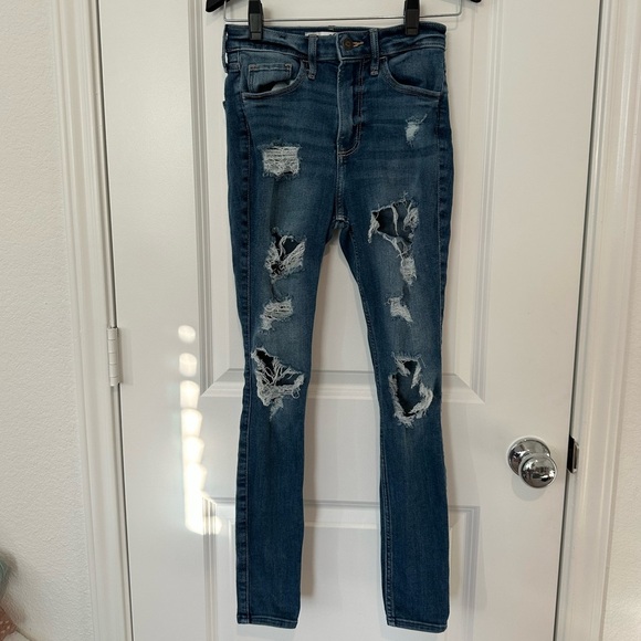 Hollister Denim - Hollister Women's curvy high-rise super skinny